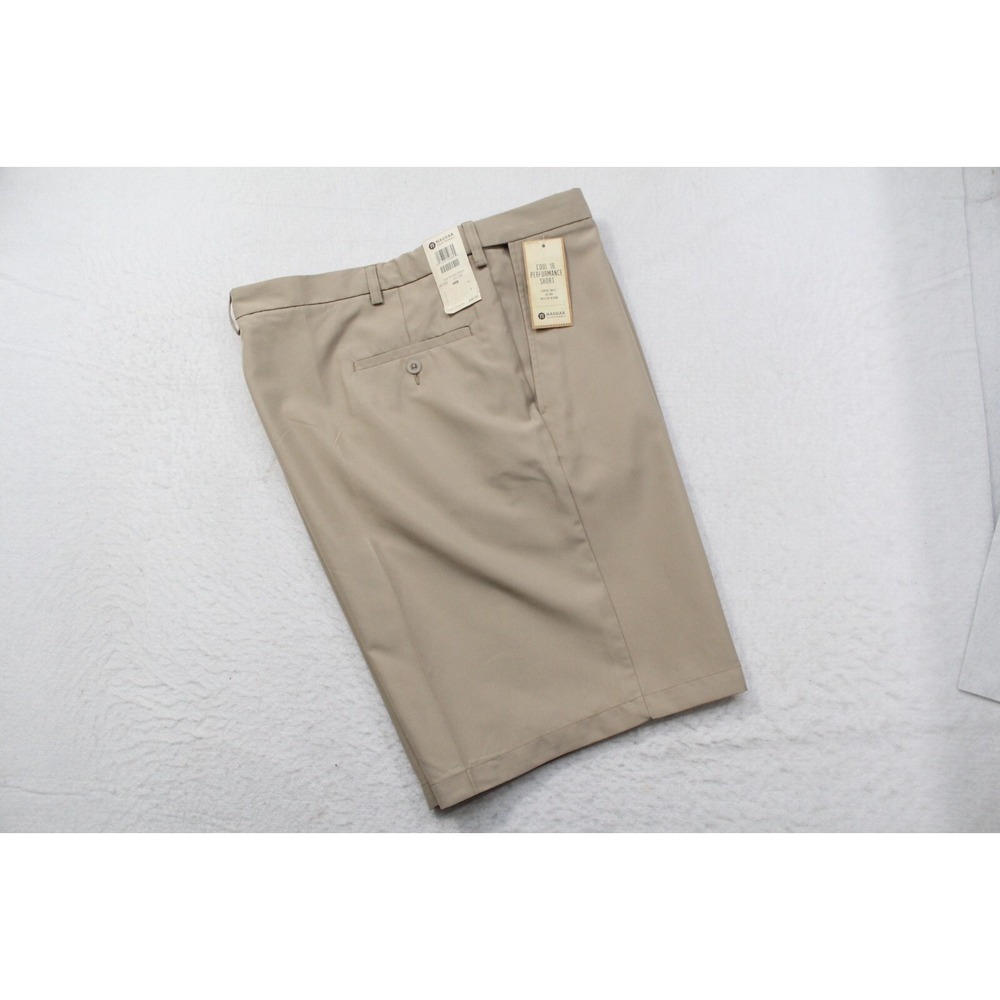 Haggar Cool 18‎ Golf Shorts Beige Wicking Non-Iron Flat Front Mens 44 x 10" NEW